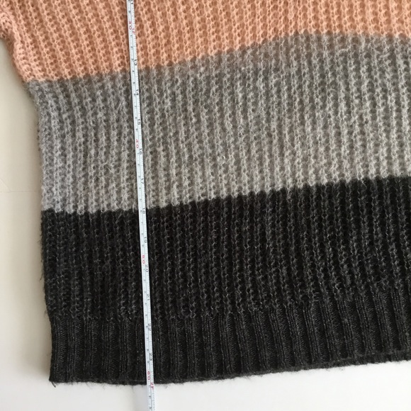 WildFox Women’s Sweater Felicity V-Neck Stripes Size S - Picture 7 of 8